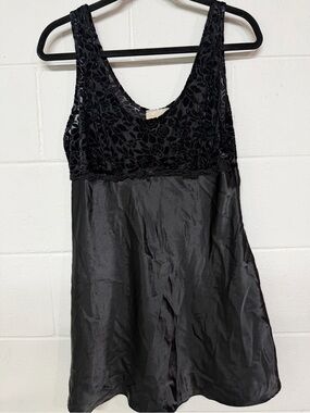Vintage 90’s Sears Black Velvet-Top Satin Chemise